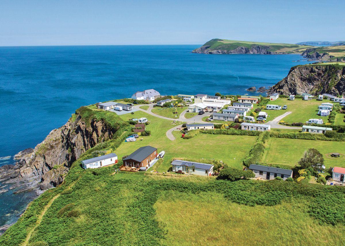 Fishguard Bay Resort Llanllawer Exterior foto